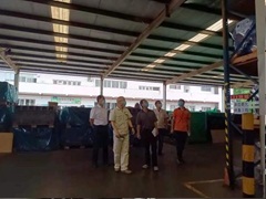 kr9qck9hmq.jpg 1